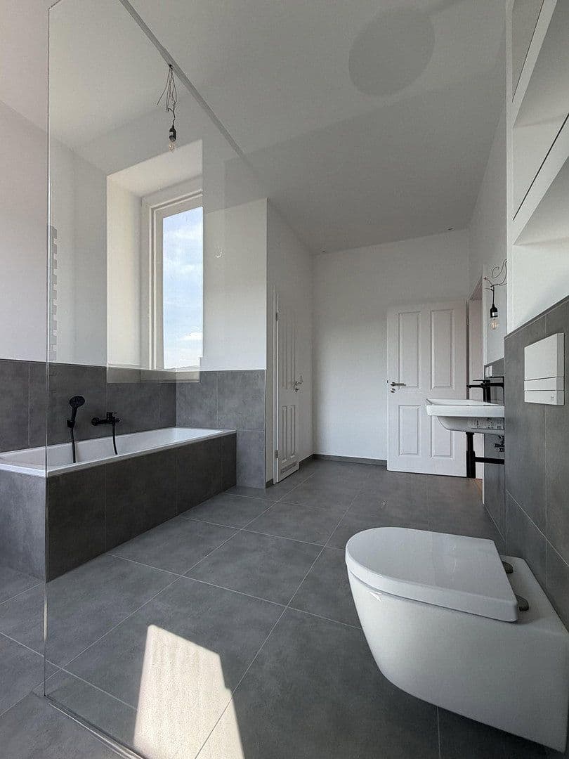 Prenájom bytu 4-izbový 125 m², Haßlinghauser Str. 47, Gevelsberg, Severné Porýnie - Westfálsko Prenájom bytu 4-izbový 125 m², Haßlinghauser Str. 47, Gevelsberg, Severné Porýnie - Westfálsko