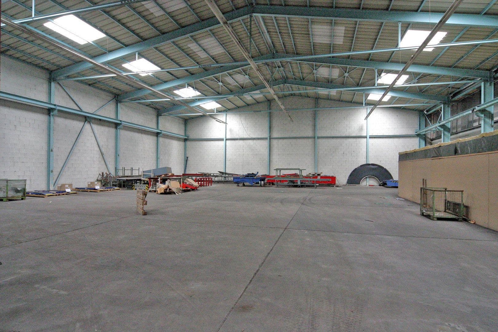 Prenájom nebytového priestoru 2.000 m², Villingen-Schwenningen, Bádensko-Wurttembersko Prenájom nebytového priestoru 2.000 m², Villingen-Schwenningen, Bádensko-Wurttembersko