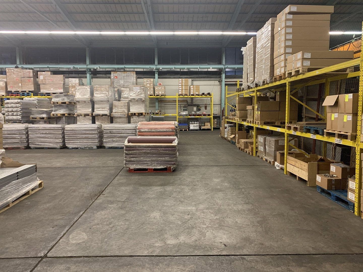 Prenájom nebytového priestoru 2.000 m², Villingen-Schwenningen, Bádensko-Wurttembersko Prenájom nebytového priestoru 2.000 m², Villingen-Schwenningen, Bádensko-Wurttembersko