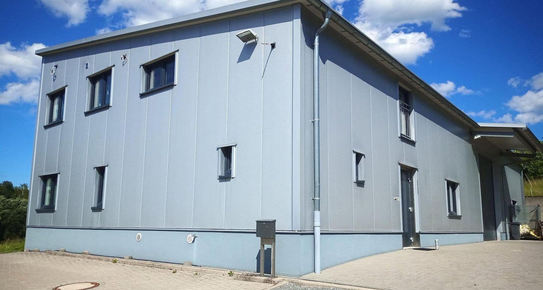 Prenájom nebytového priestoru 2.000 m², Schöllkrippen, Bavorsko Prenájom nebytového priestoru 2.000 m², Schöllkrippen, Bavorsko