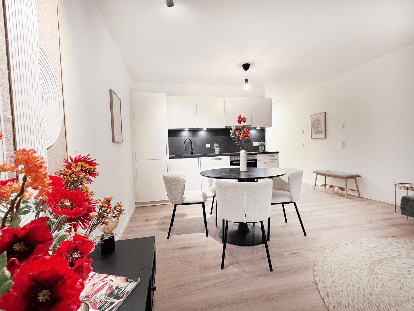 Prenájom bytu 2-izbový 55 m², Schweinauer Hauptstraße 1, Nürnberg, Bavorsko Prenájom bytu 2-izbový 55 m², Schweinauer Hauptstraße 1, Nürnberg, Bavorsko