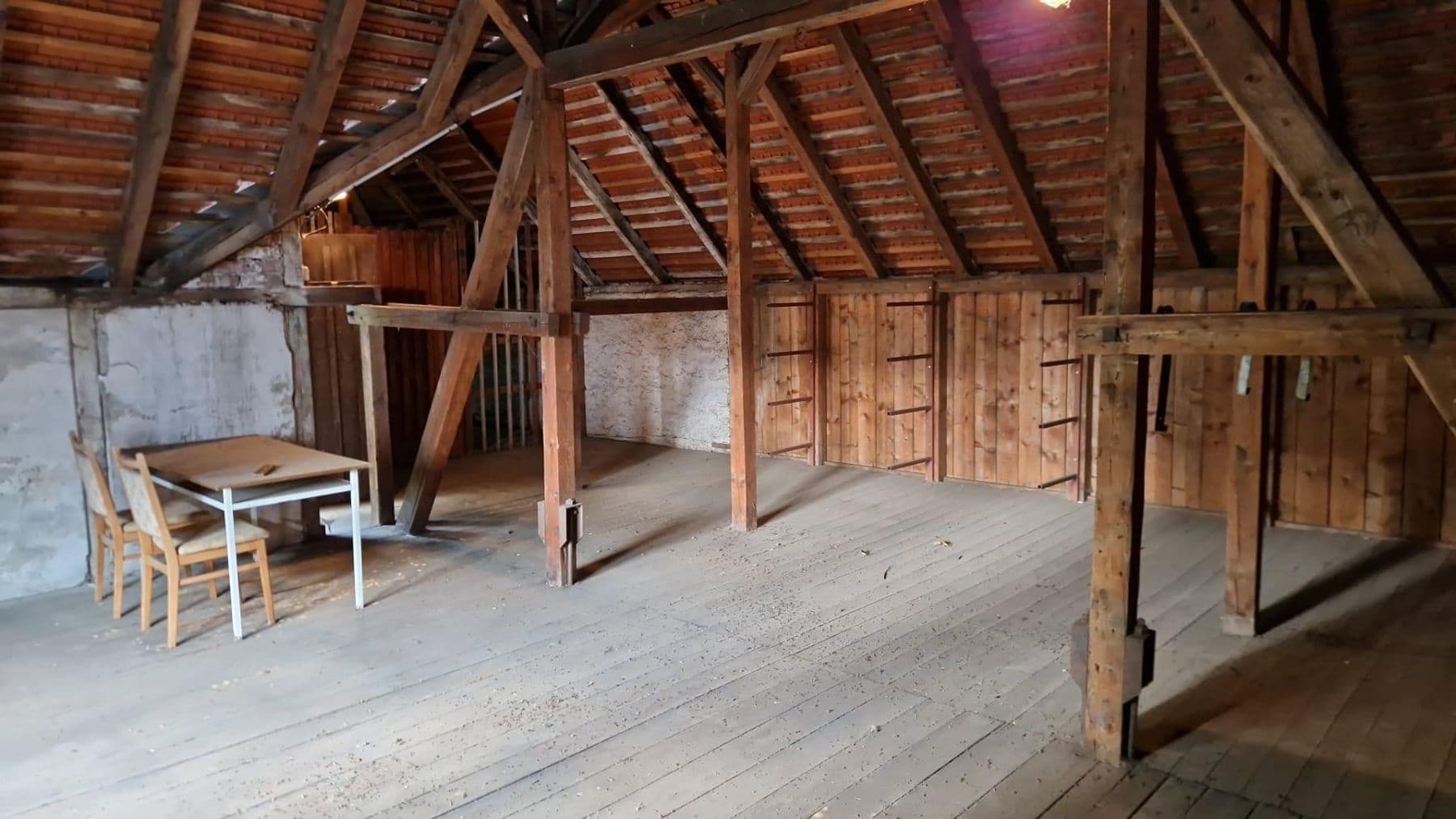 Prenájom nebytového priestoru 100 m², Rechenberg-Bienenmühle, Sasko Prenájom nebytového priestoru 100 m², Rechenberg-Bienenmühle, Sasko