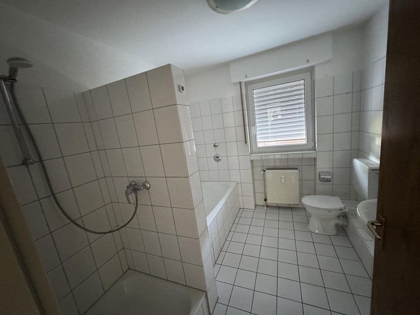 Prenájom bytu 3-izbový 77 m², Unterdorfstraße 22, Iserlohn, Severné Porýnie - Westfálsko Prenájom bytu 3-izbový 77 m², Unterdorfstraße 22, Iserlohn, Severné Porýnie - Westfálsko