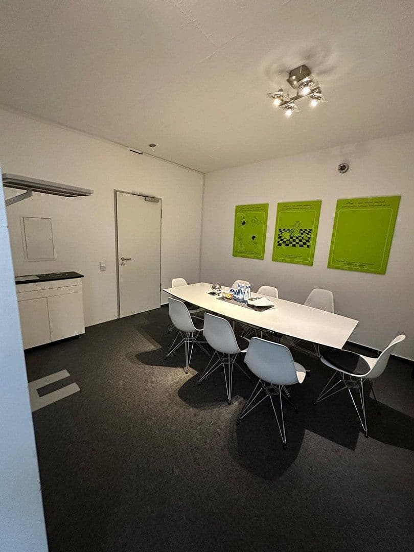 Predaj kancelárie 205 m², Lousbergstraße 52/54, Aachen, Severné Porýnie - Westfálsko Predaj kancelárie 205 m², Lousbergstraße 52/54, Aachen, Severné Porýnie - Westfálsko