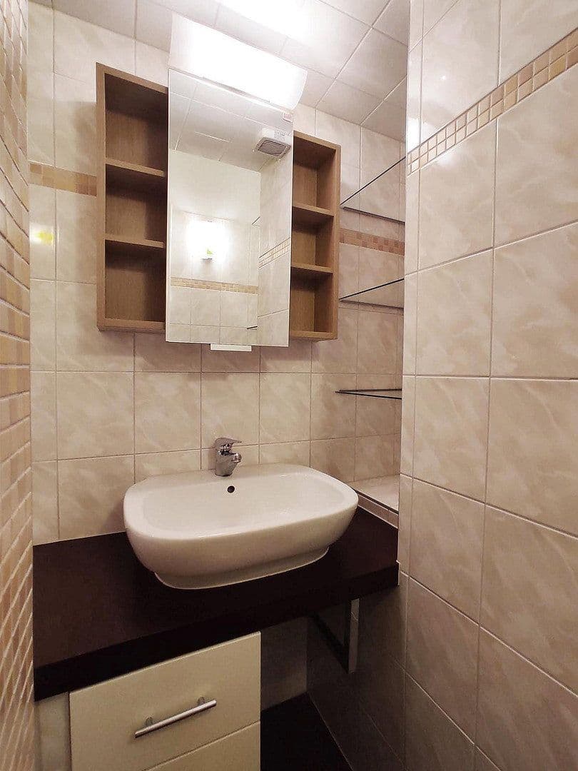 Prenájom bytu 2-izbový 60 m², Lüdenscheid, Severné Porýnie - Westfálsko Prenájom bytu 2-izbový 60 m², Lüdenscheid, Severné Porýnie - Westfálsko