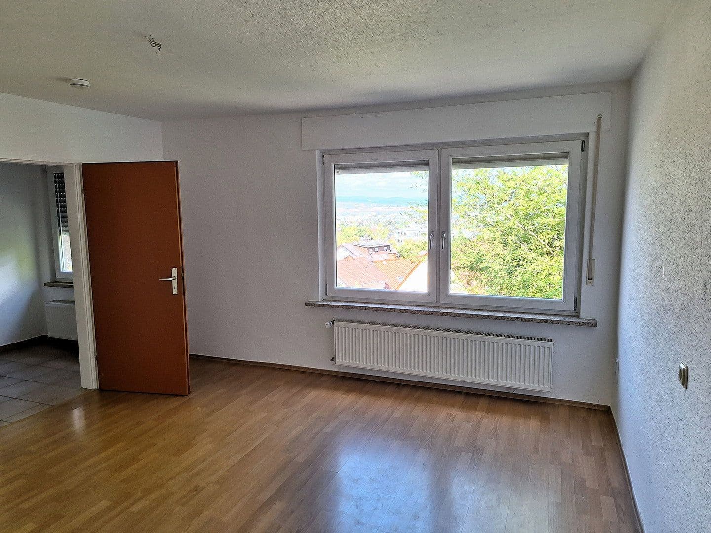 Predaj domu 220 m², pozemok 3.117 m², Lessingstraße 61, Bad Kreuznach, Porýnie-Falcko Predaj domu 220 m², pozemok 3.117 m², Lessingstraße 61, Bad Kreuznach, Porýnie-Falcko