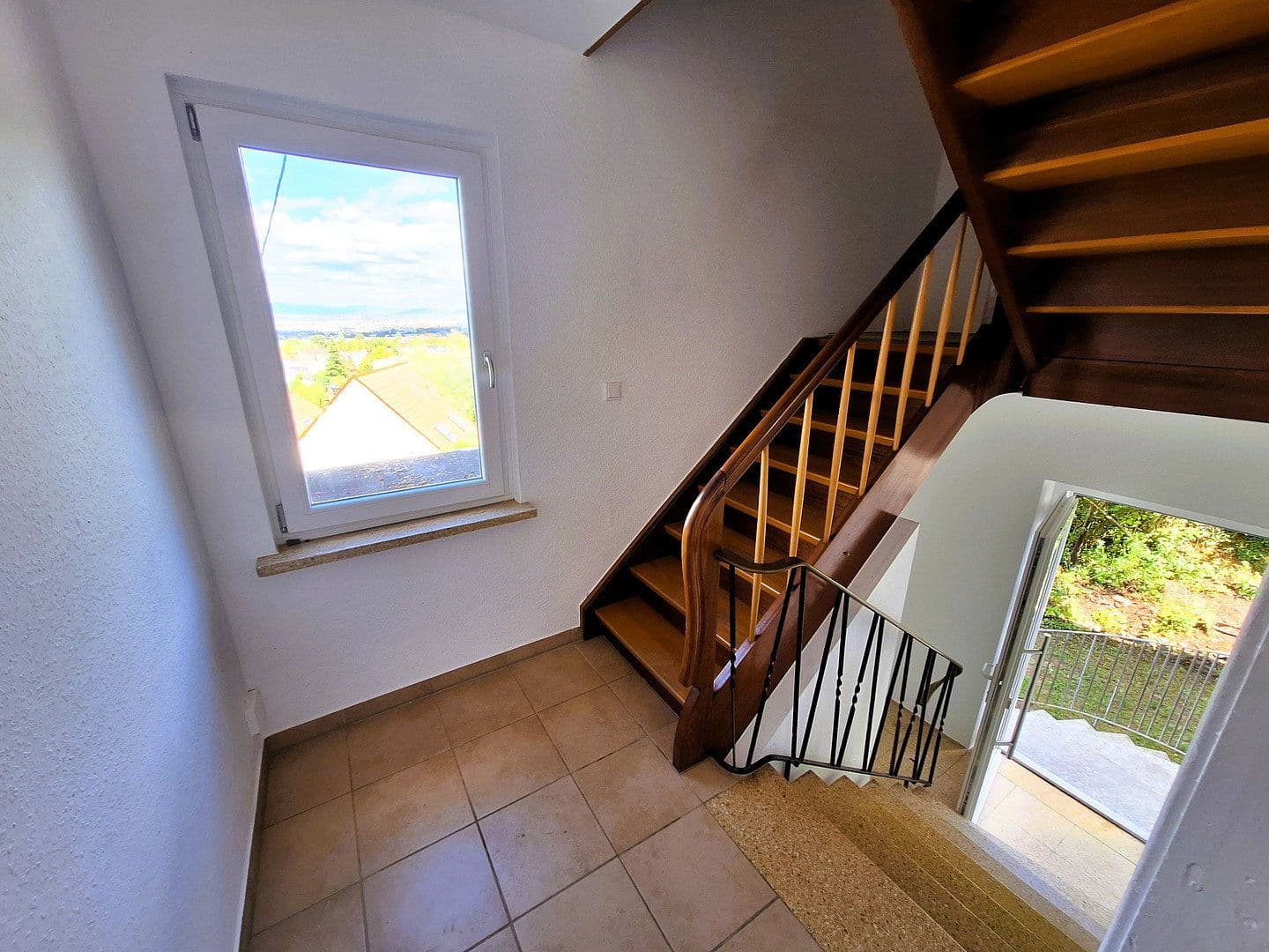 Predaj domu 220 m², pozemok 3.117 m², Lessingstraße 61, Bad Kreuznach, Porýnie-Falcko Predaj domu 220 m², pozemok 3.117 m², Lessingstraße 61, Bad Kreuznach, Porýnie-Falcko