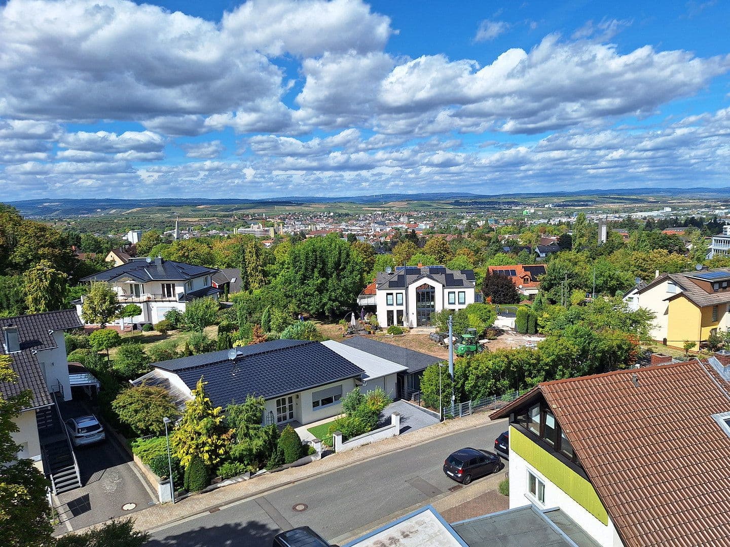 Predaj domu 220 m², pozemok 3.117 m², Lessingstraße 61, Bad Kreuznach, Porýnie-Falcko Predaj domu 220 m², pozemok 3.117 m², Lessingstraße 61, Bad Kreuznach, Porýnie-Falcko