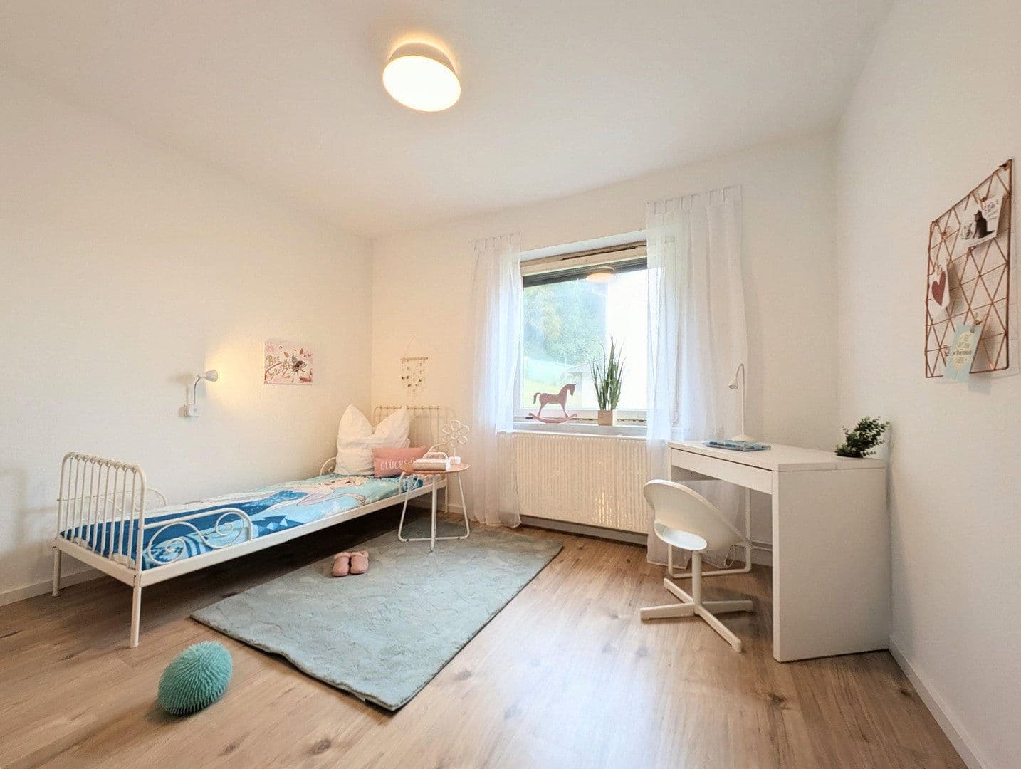 Predaj domu 182 m², pozemok 1.284 m², Fuldatal, Hesensko Predaj domu 182 m², pozemok 1.284 m², Fuldatal, Hesensko