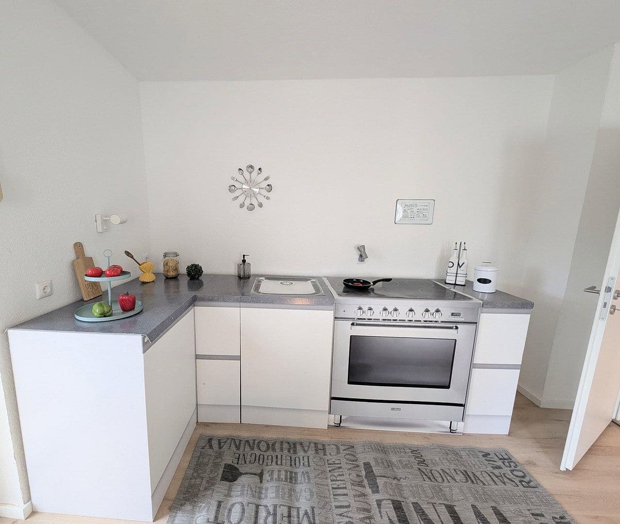 Predaj domu 182 m², pozemok 1.284 m², Fuldatal, Hesensko Predaj domu 182 m², pozemok 1.284 m², Fuldatal, Hesensko