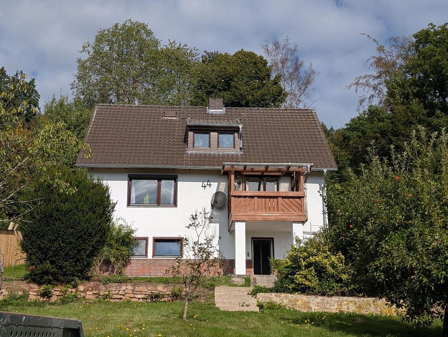 Predaj domu 182 m², pozemok 1.284 m², Fuldatal, Hesensko Predaj domu 182 m², pozemok 1.284 m², Fuldatal, Hesensko