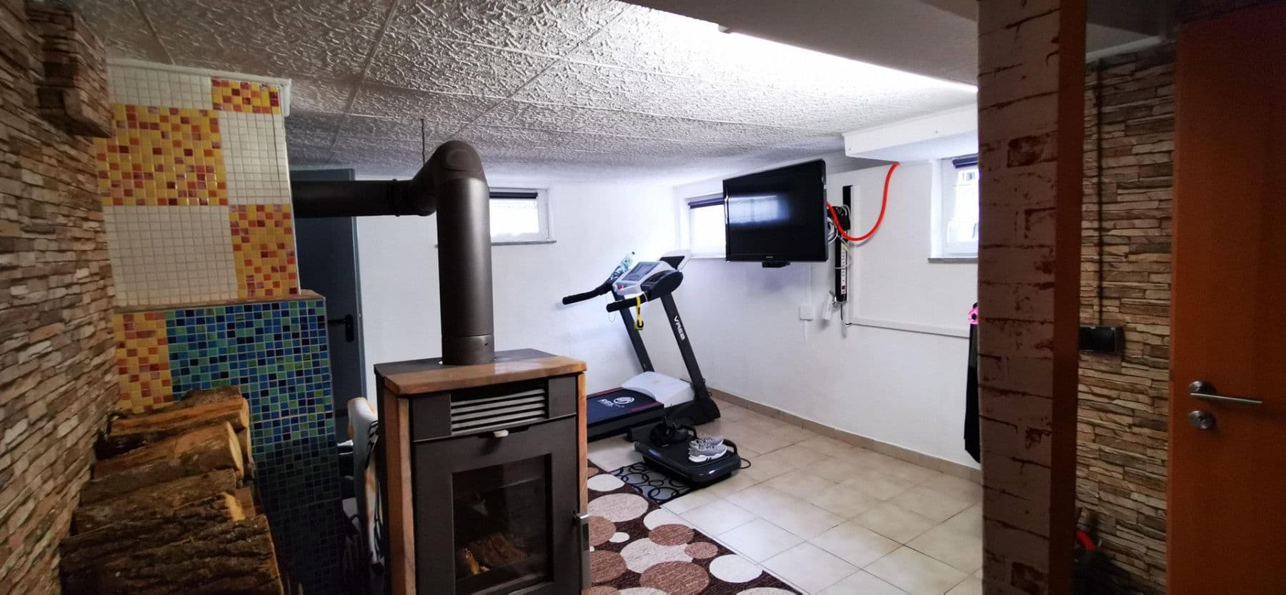 Predaj domu 130 m², pozemok 479 m², Krauchenwies, Bádensko-Wurttembersko Predaj domu 130 m², pozemok 479 m², Krauchenwies, Bádensko-Wurttembersko