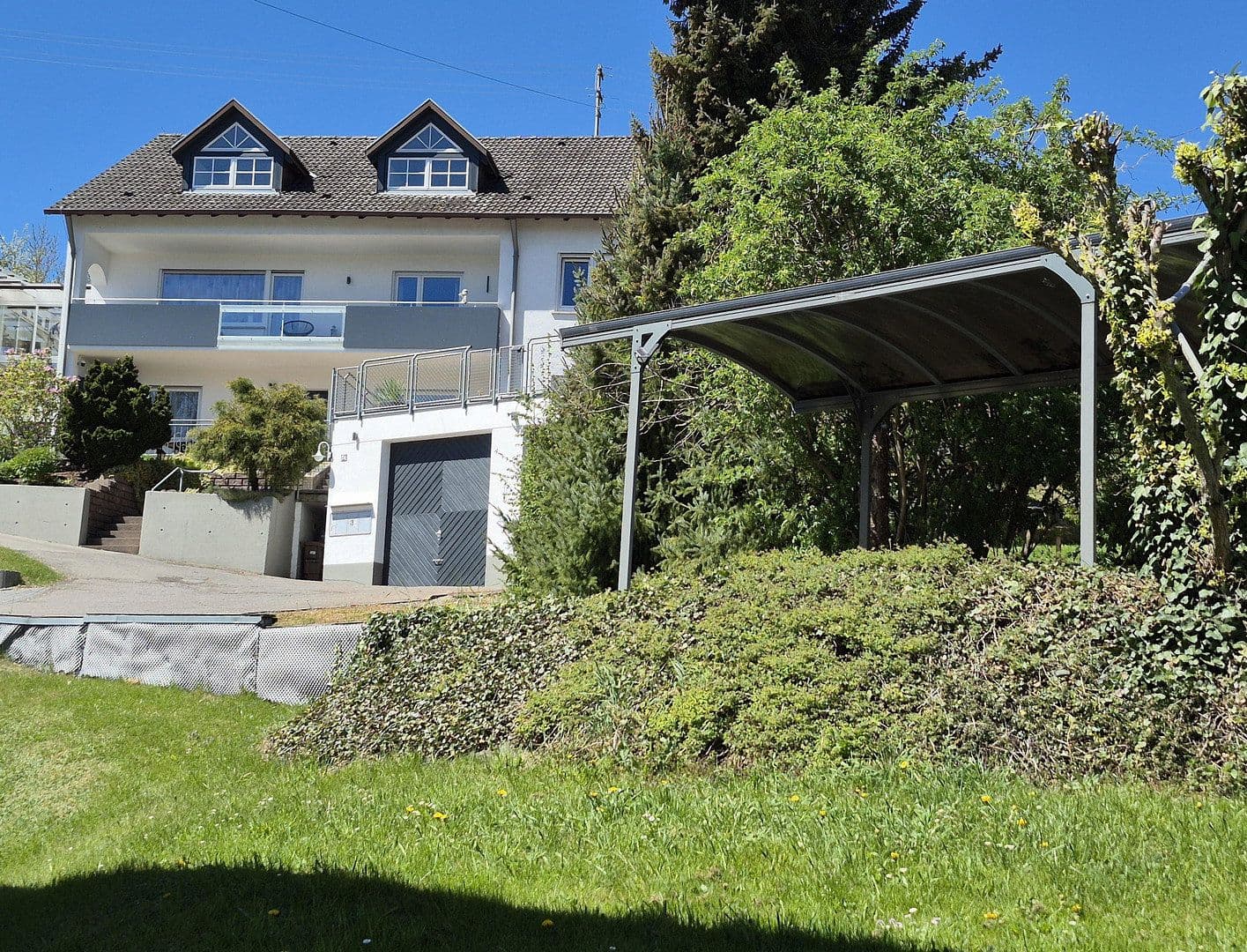 Predaj domu 283 m², pozemok 1.005 m², Rottweil, Bádensko-Wurttembersko Predaj domu 283 m², pozemok 1.005 m², Rottweil, Bádensko-Wurttembersko