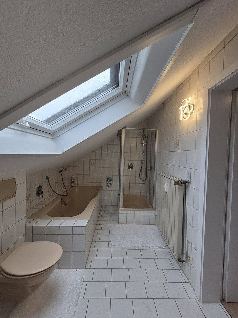 Predaj domu 283 m², pozemok 1.005 m², Rottweil, Bádensko-Wurttembersko Predaj domu 283 m², pozemok 1.005 m², Rottweil, Bádensko-Wurttembersko