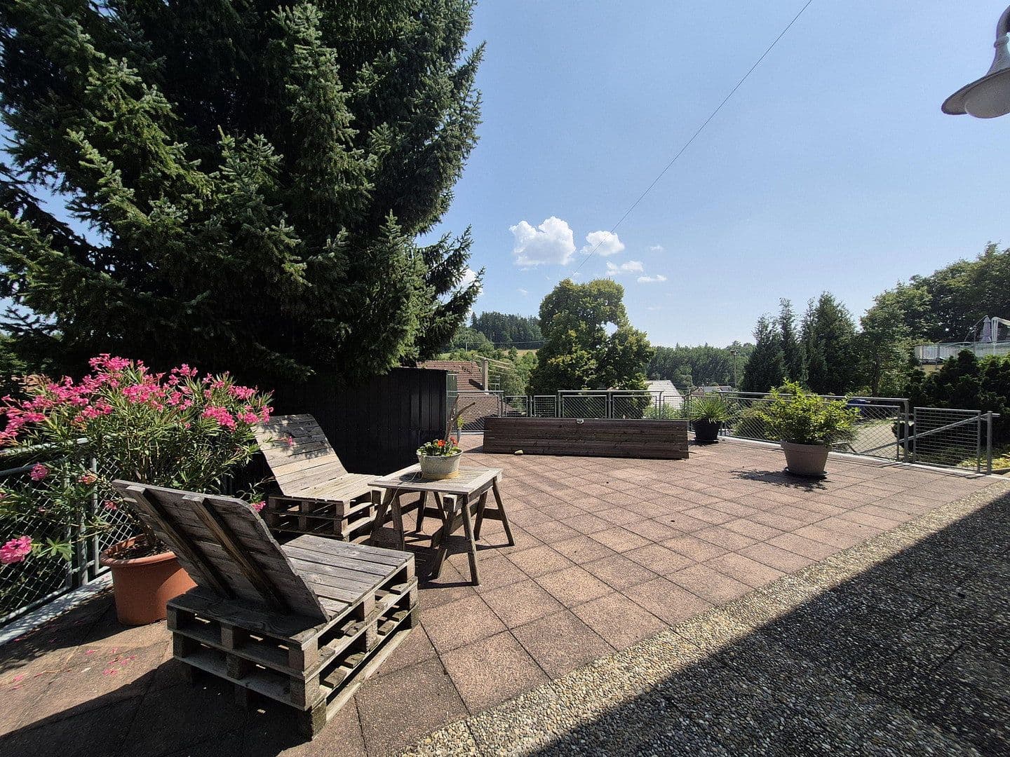 Predaj domu 283 m², pozemok 1.005 m², Rottweil, Bádensko-Wurttembersko Predaj domu 283 m², pozemok 1.005 m², Rottweil, Bádensko-Wurttembersko