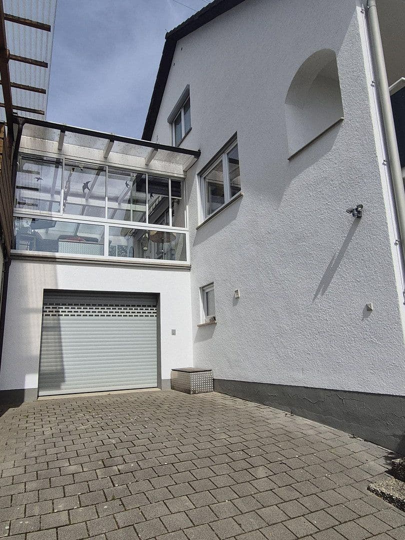Predaj domu 283 m², pozemok 1.005 m², Rottweil, Bádensko-Wurttembersko Predaj domu 283 m², pozemok 1.005 m², Rottweil, Bádensko-Wurttembersko