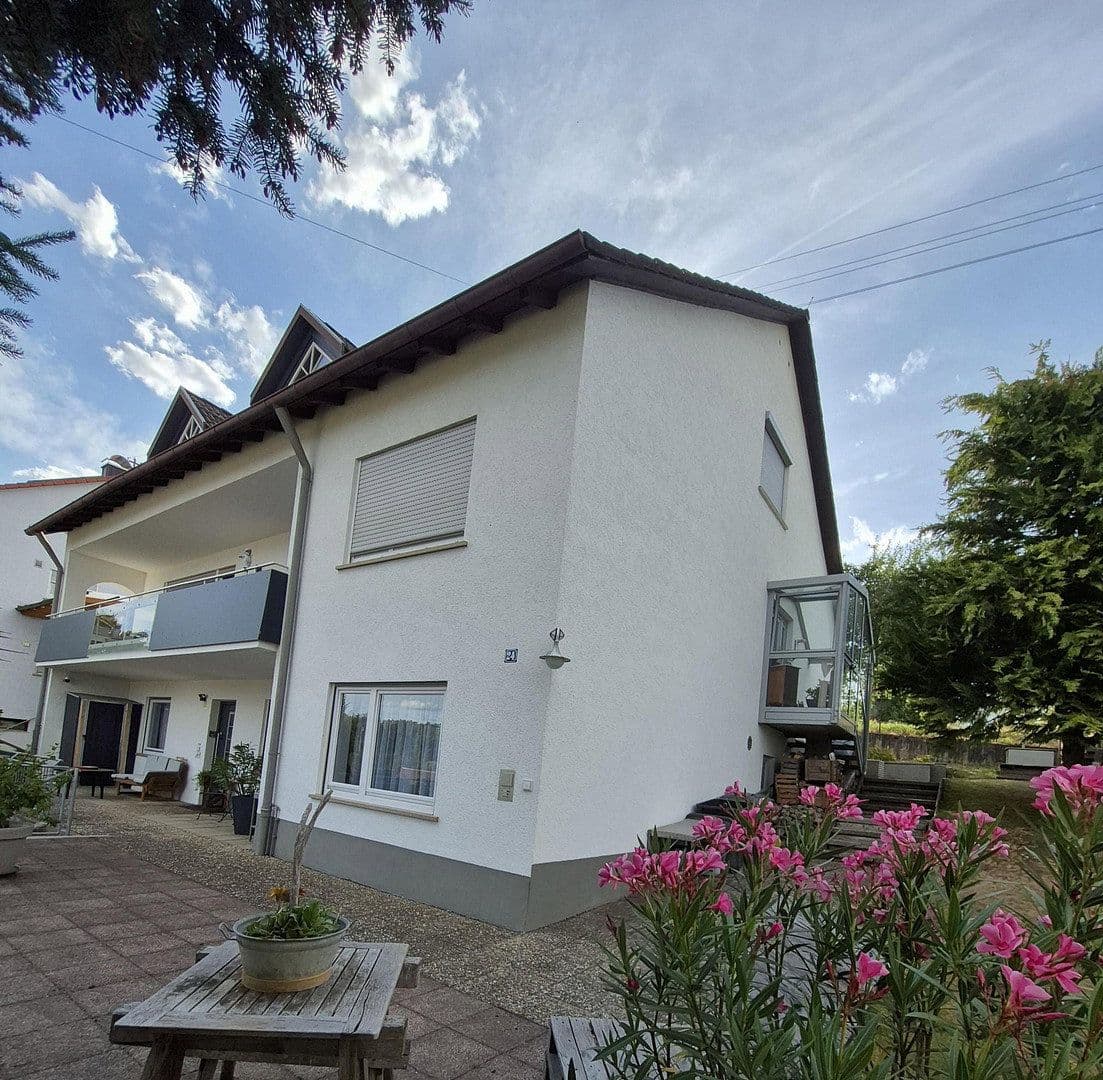 Predaj domu 283 m², pozemok 1.005 m², Rottweil, Bádensko-Wurttembersko Predaj domu 283 m², pozemok 1.005 m², Rottweil, Bádensko-Wurttembersko