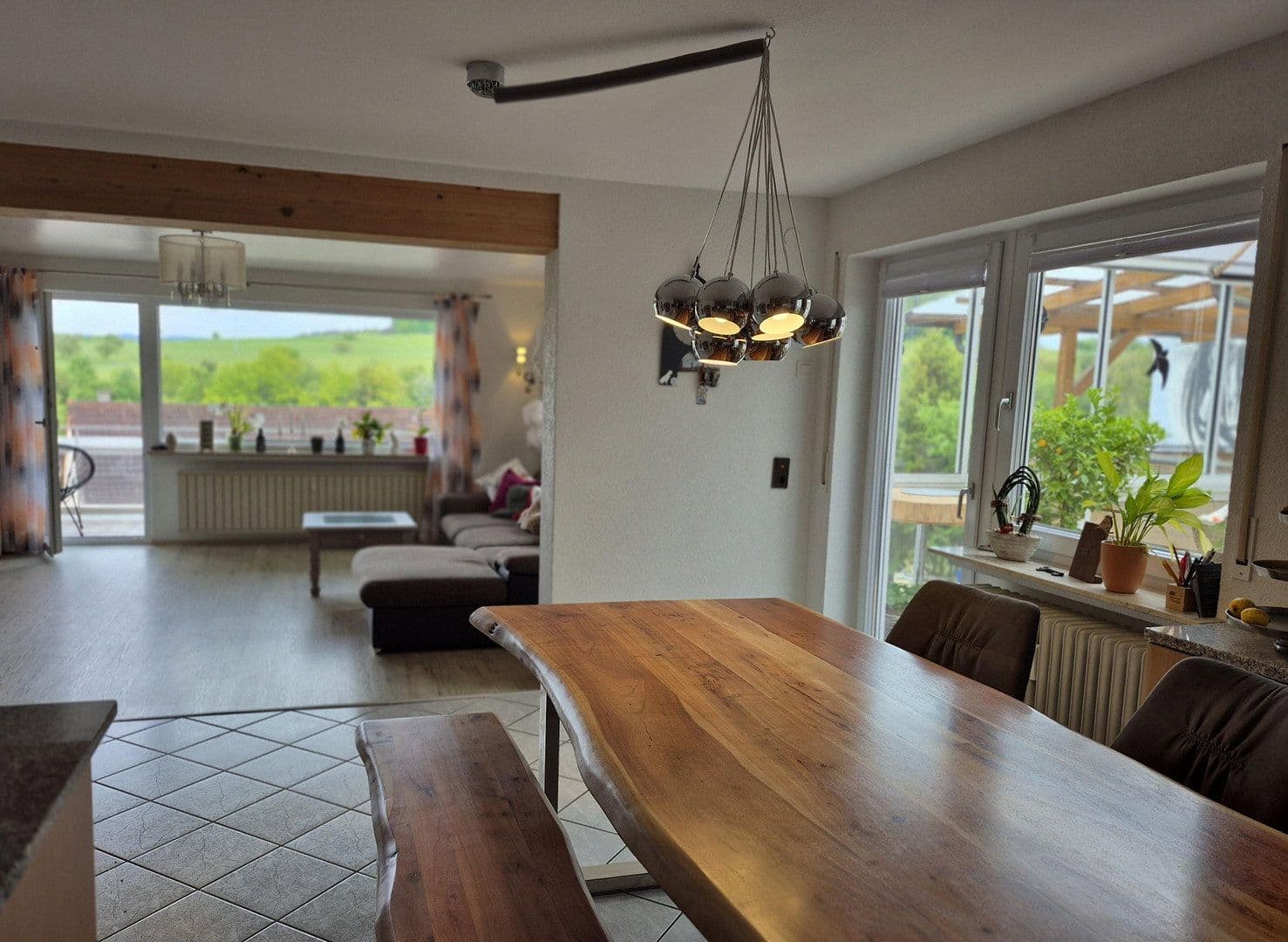 Predaj domu 283 m², pozemok 1.005 m², Rottweil, Bádensko-Wurttembersko Predaj domu 283 m², pozemok 1.005 m², Rottweil, Bádensko-Wurttembersko