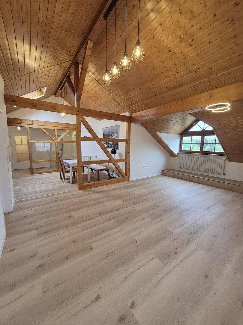 Predaj domu 283 m², pozemok 1.005 m², Rottweil, Bádensko-Wurttembersko Predaj domu 283 m², pozemok 1.005 m², Rottweil, Bádensko-Wurttembersko