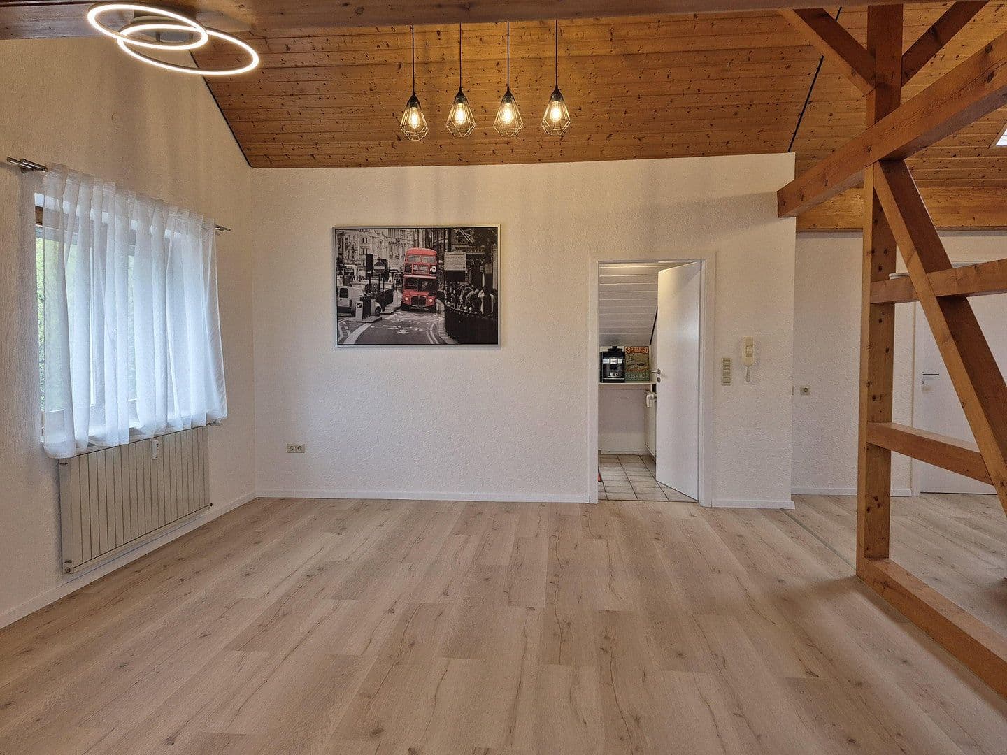 Predaj domu 283 m², pozemok 1.005 m², Rottweil, Bádensko-Wurttembersko Predaj domu 283 m², pozemok 1.005 m², Rottweil, Bádensko-Wurttembersko