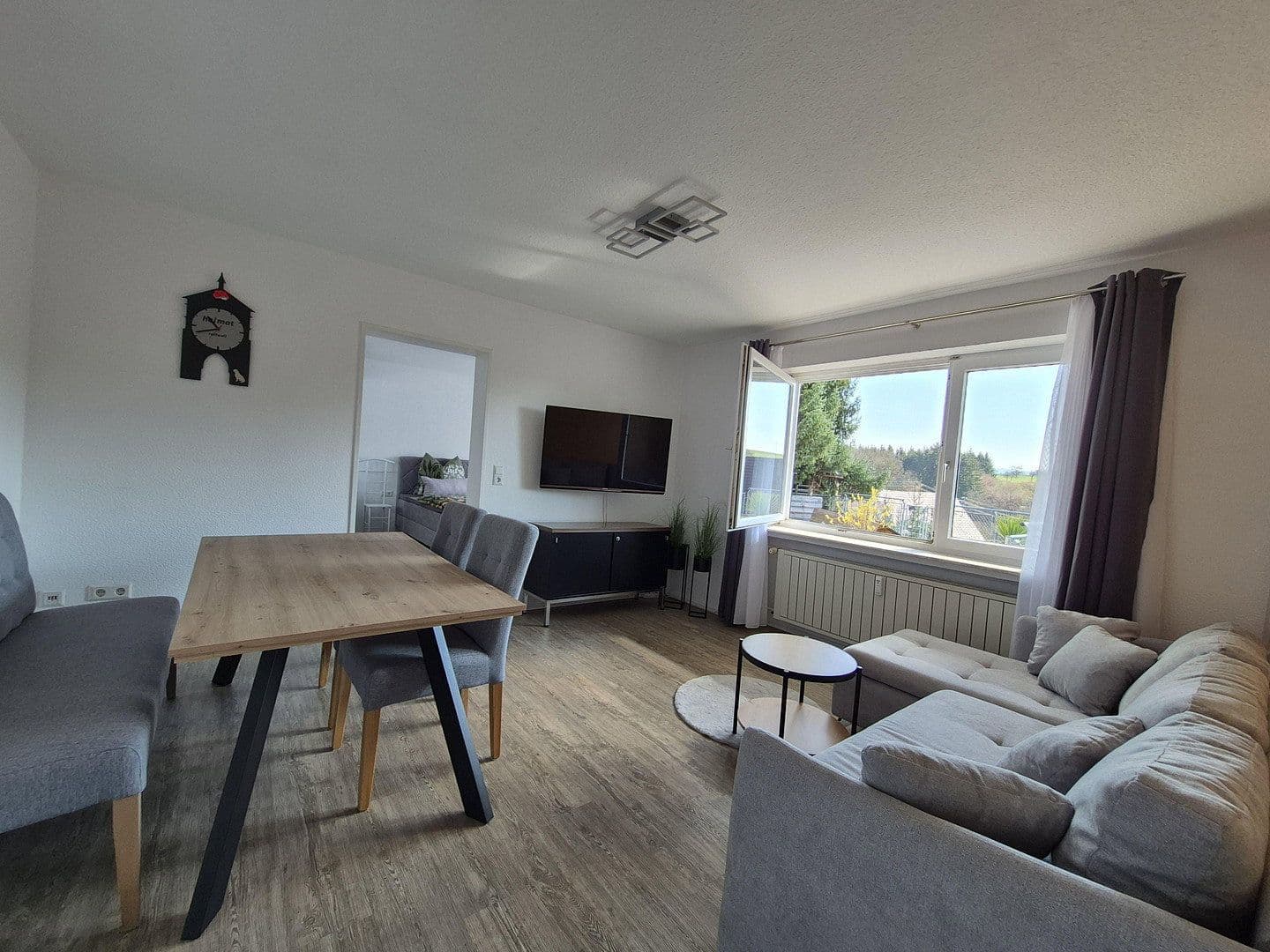 Predaj domu 283 m², pozemok 1.005 m², Rottweil, Bádensko-Wurttembersko Predaj domu 283 m², pozemok 1.005 m², Rottweil, Bádensko-Wurttembersko