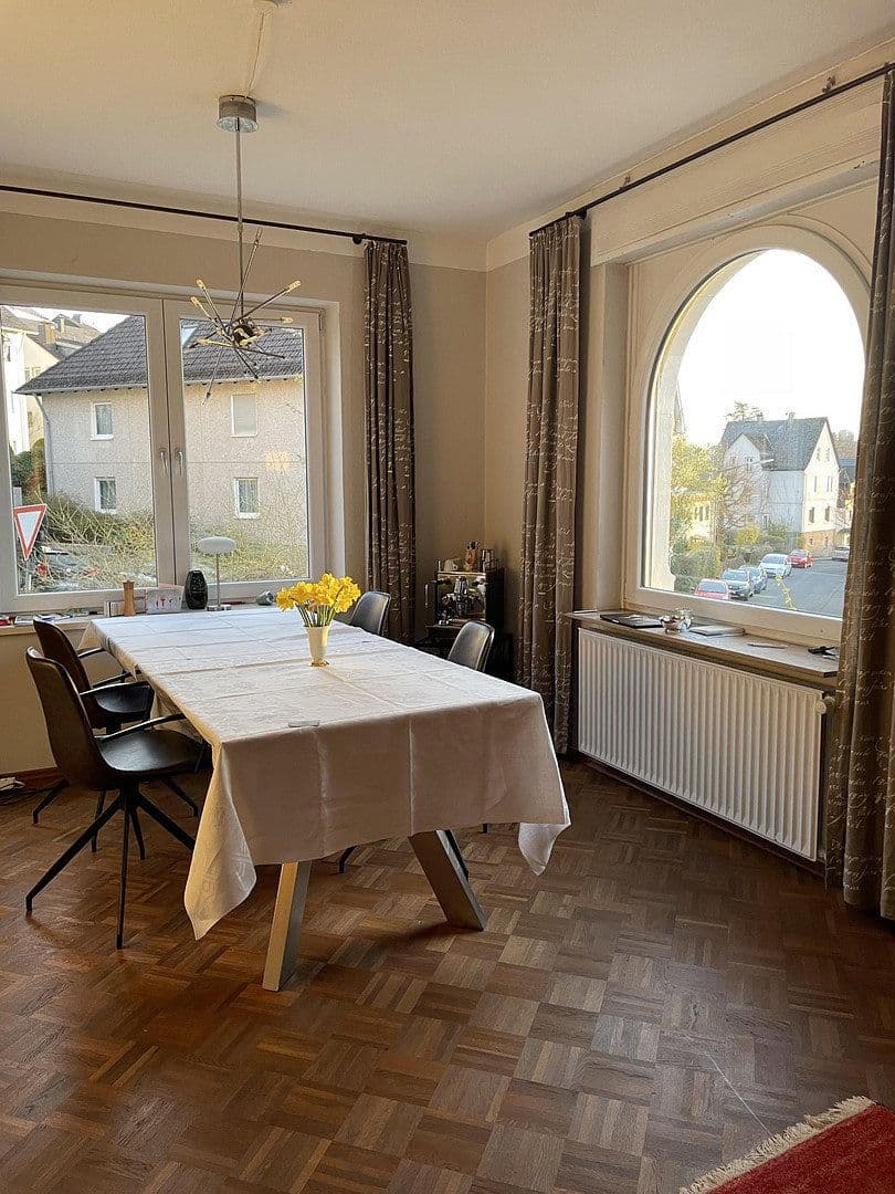 Predaj domu 175 m², pozemok 369 m², Siegen, Severné Porýnie - Westfálsko Predaj domu 175 m², pozemok 369 m², Siegen, Severné Porýnie - Westfálsko