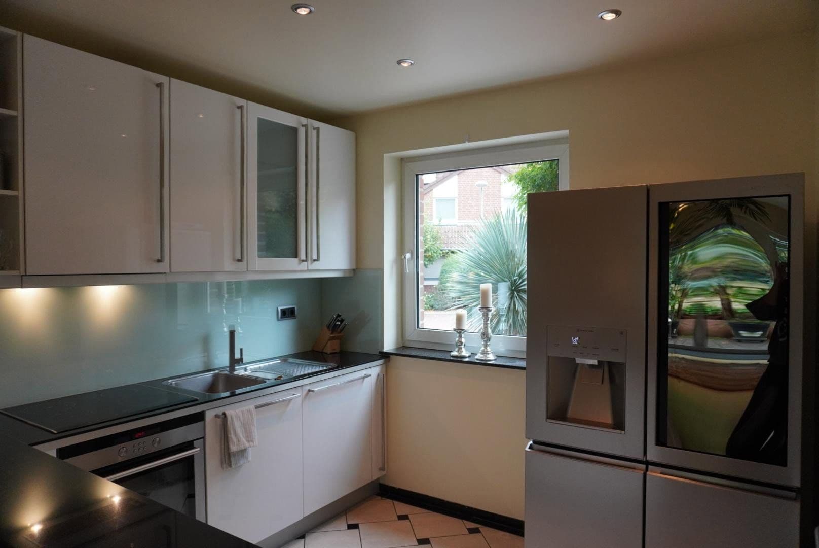 Predaj domu 147 m², pozemok 303 m², Gladbacher Straße 280, Neuss, Severné Porýnie - Westfálsko Predaj domu 147 m², pozemok 303 m², Gladbacher Straße 280, Neuss, Severné Porýnie - Westfálsko