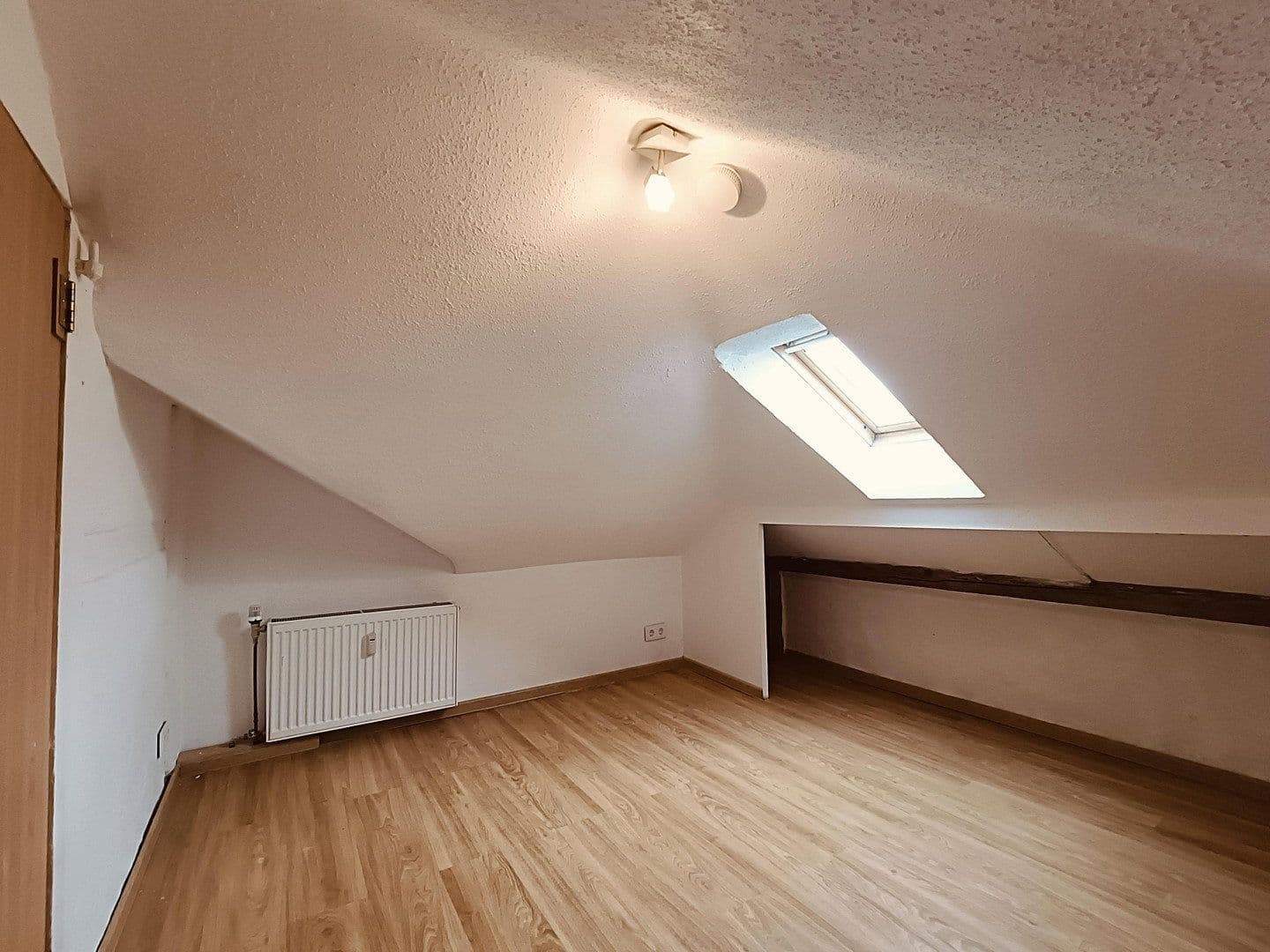 Prenájom bytu 1-izbový 48 m², Lüdenscheid, Severné Porýnie - Westfálsko Prenájom bytu 1-izbový 48 m², Lüdenscheid, Severné Porýnie - Westfálsko