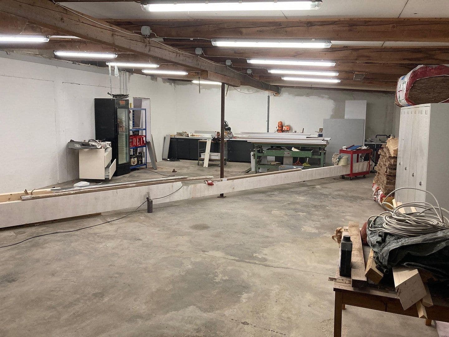 Prenájom nebytového priestoru 237 m², Munderkingen, Bádensko-Wurttembersko Prenájom nebytového priestoru 237 m², Munderkingen, Bádensko-Wurttembersko