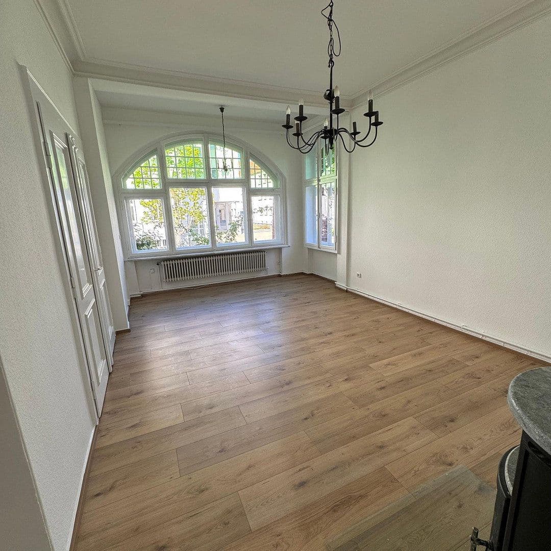 Prenájom bytu 4-izbový 120 m², Helmstedt, Dolné Sasko Prenájom bytu 4-izbový 120 m², Helmstedt, Dolné Sasko