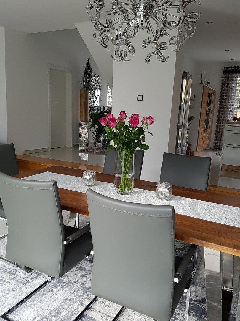 Predaj domu 166 m², pozemok 535 m², Krefeld, Severné Porýnie - Westfálsko Predaj domu 166 m², pozemok 535 m², Krefeld, Severné Porýnie - Westfálsko