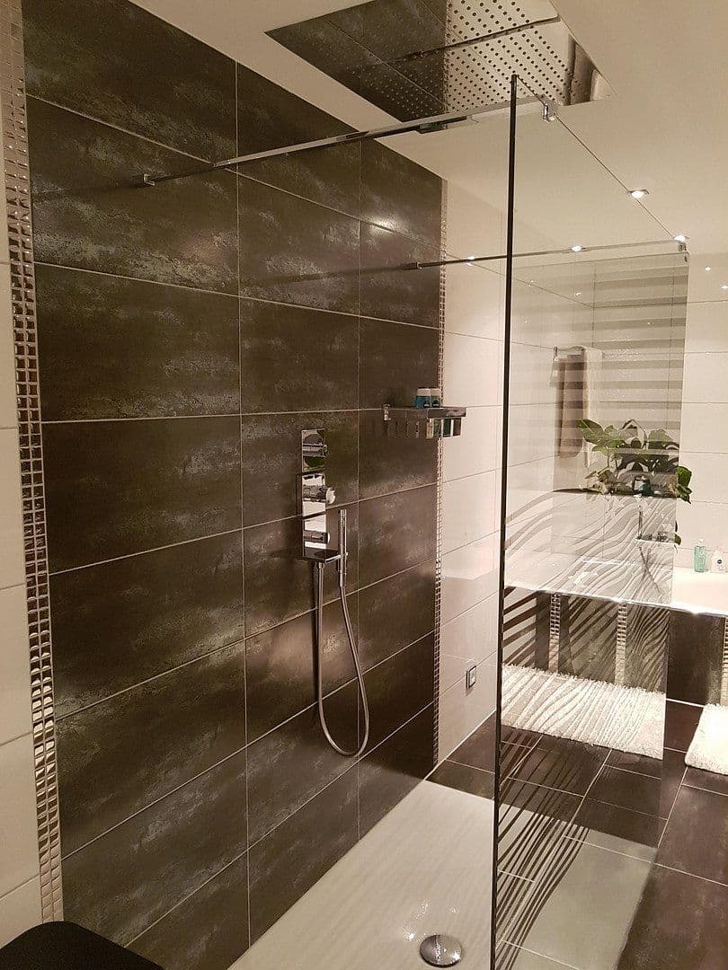 Predaj domu 166 m², pozemok 535 m², Krefeld, Severné Porýnie - Westfálsko Predaj domu 166 m², pozemok 535 m², Krefeld, Severné Porýnie - Westfálsko