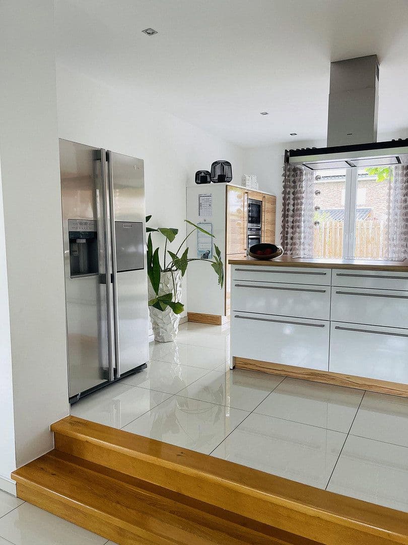 Predaj domu 166 m², pozemok 535 m², Krefeld, Severné Porýnie - Westfálsko Predaj domu 166 m², pozemok 535 m², Krefeld, Severné Porýnie - Westfálsko