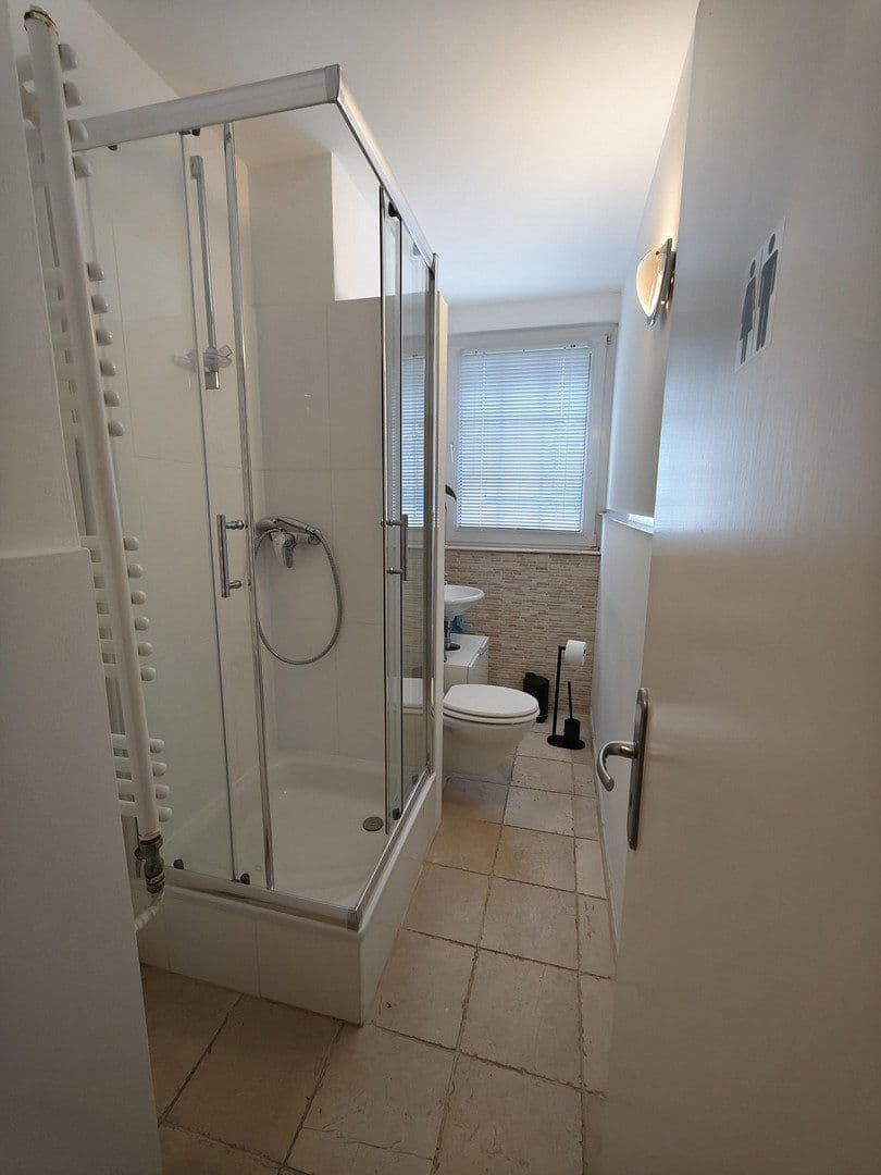 Predaj kancelárie 300 m², Kaiser Friedrich Str.18, Düsseldorf, Severné Porýnie - Westfálsko Predaj kancelárie 300 m², Kaiser Friedrich Str.18, Düsseldorf, Severné Porýnie - Westfálsko