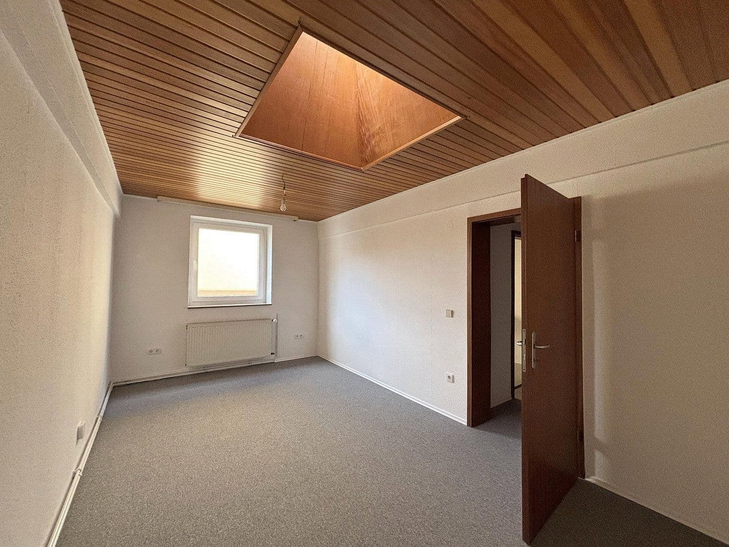 Prenájom bytu 3-izbový 115 m², Braunschweig, Dolné Sasko Prenájom bytu 3-izbový 115 m², Braunschweig, Dolné Sasko