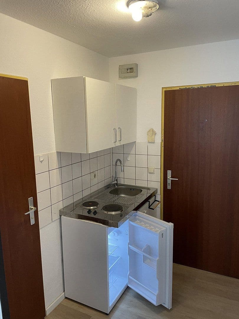 Prenájom bytu 1-izbový 17 m², Äußere Brucker Straße 43, Erlangen, Bavorsko Prenájom bytu 1-izbový 17 m², Äußere Brucker Straße 43, Erlangen, Bavorsko
