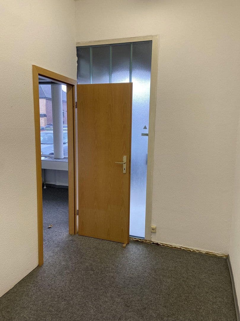 Prenájom kancelárie 39 m², Lembecker Str. 97, Dorsten, Severné Porýnie - Westfálsko Prenájom kancelárie 39 m², Lembecker Str. 97, Dorsten, Severné Porýnie - Westfálsko