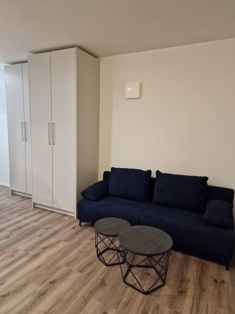 Prenájom bytu 1-izbový 27 m², Schleißheimer Straße (Nummer wird für Besichtugungen mitgeteilt), München, Bavorsko Prenájom bytu 1-izbový 27 m², Schleißheimer Straße (Nummer wird für Besichtugungen mitgeteilt), München, Bavorsko