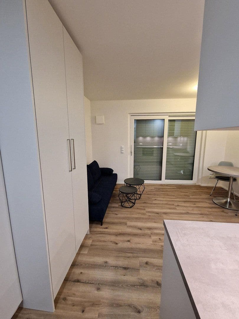Prenájom bytu 1-izbový 27 m², Schleißheimer Straße (Nummer wird für Besichtugungen mitgeteilt), München, Bavorsko Prenájom bytu 1-izbový 27 m², Schleißheimer Straße (Nummer wird für Besichtugungen mitgeteilt), München, Bavorsko