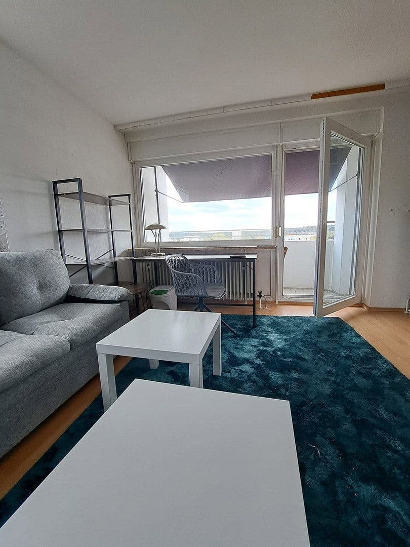 Prenájom bytu 1-izbový 40 m², Trebnitzerstr. 68, Nürnberg - Langwasser, Bavorsko Prenájom bytu 1-izbový 40 m², Trebnitzerstr. 68, Nürnberg - Langwasser, Bavorsko