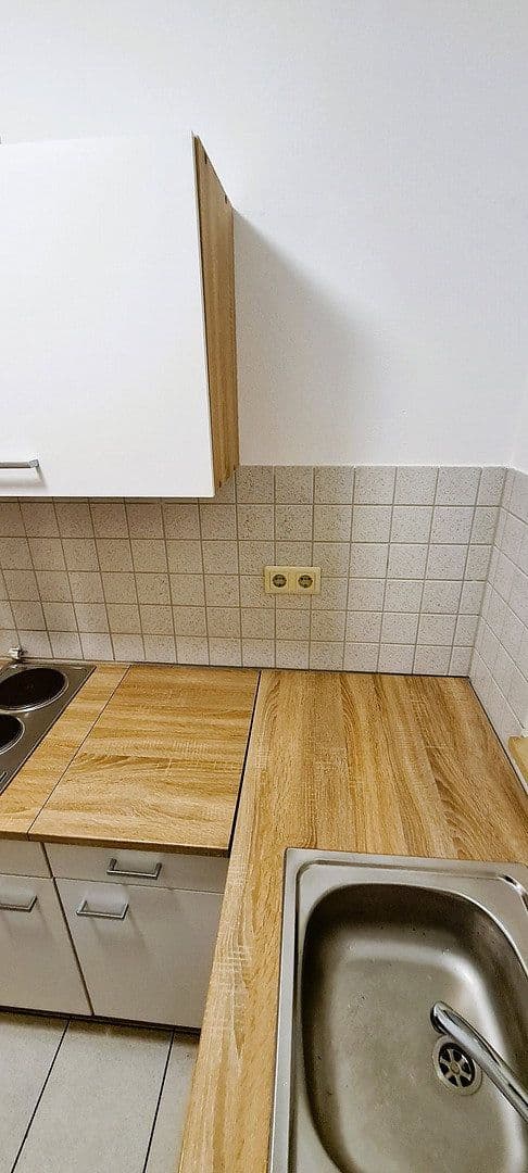 Prenájom bytu 1-izbový 38 m², Professor-Simmel-Straße 2d, Gera, Debschwitz, Durínsko Prenájom bytu 1-izbový 38 m², Professor-Simmel-Straße 2d, Gera, Debschwitz, Durínsko