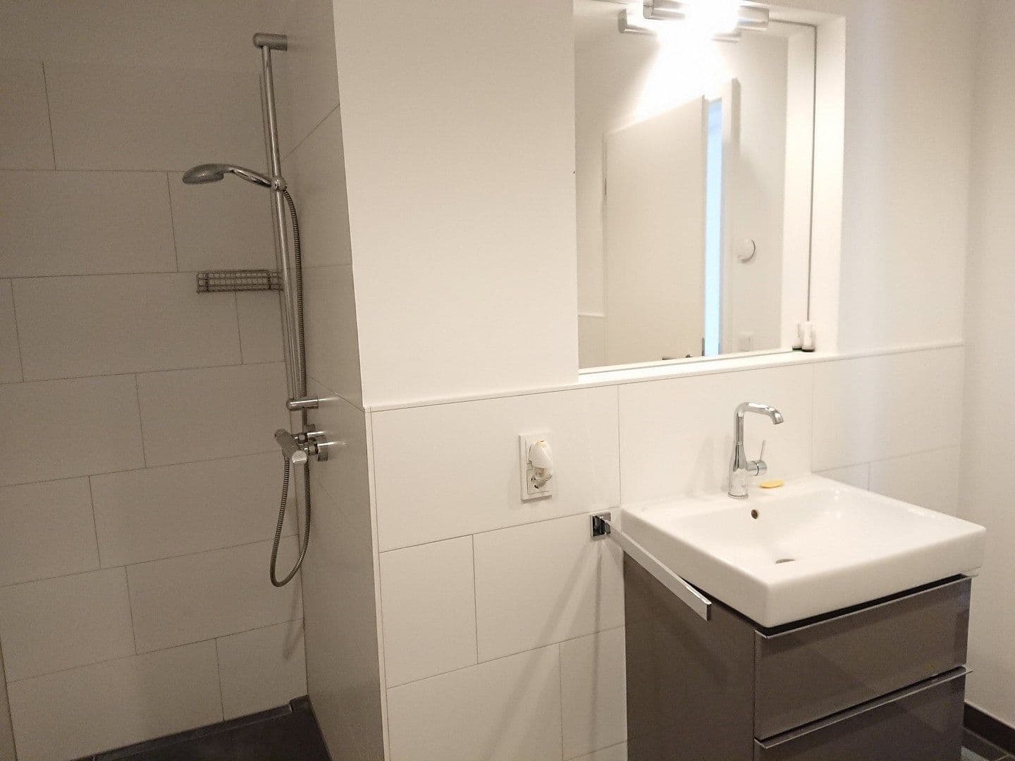 Prenájom bytu 2-izbový 74 m², Rückertstraße 2, Hannover, Dolné Sasko Prenájom bytu 2-izbový 74 m², Rückertstraße 2, Hannover, Dolné Sasko