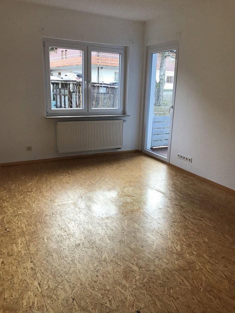 Prenájom bytu 5-izbový 145 m², Gaildorf, Bádensko-Wurttembersko Prenájom bytu 5-izbový 145 m², Gaildorf, Bádensko-Wurttembersko