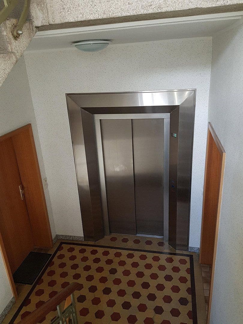 Prenájom bytu 2-izbový 58 m², Bahnhofstraße 4, Reichenbach, Sasko Prenájom bytu 2-izbový 58 m², Bahnhofstraße 4, Reichenbach, Sasko
