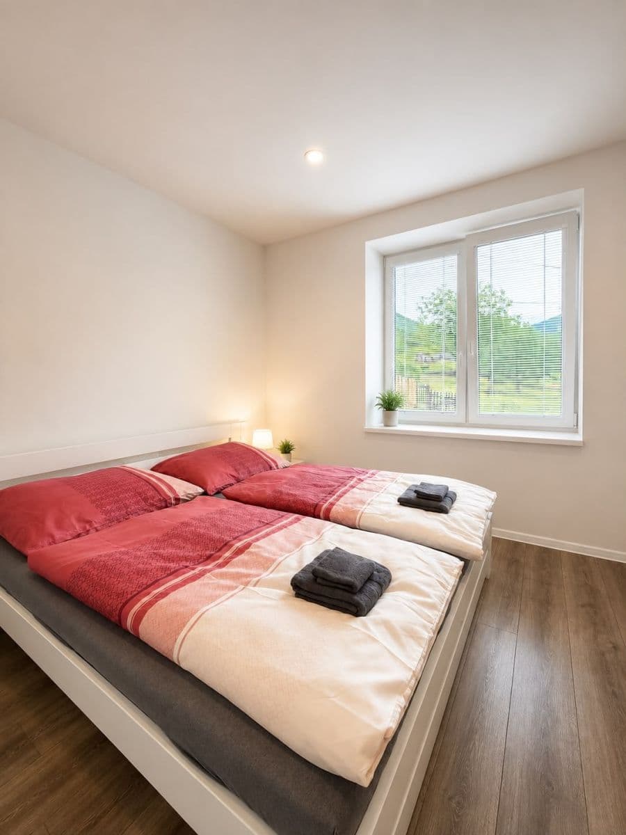 Prenájom bytu 2-izbový 55 m², Staré Hory, Banskobystrický kraj Prenájom bytu 2-izbový 55 m², Staré Hory, Banskobystrický kraj