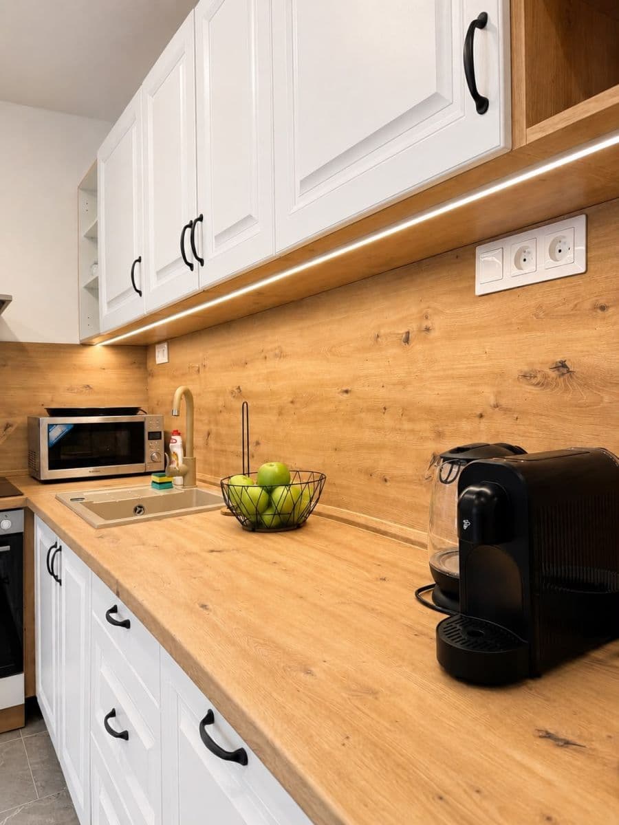 Prenájom bytu 2-izbový 55 m², Staré Hory, Banskobystrický kraj Prenájom bytu 2-izbový 55 m², Staré Hory, Banskobystrický kraj