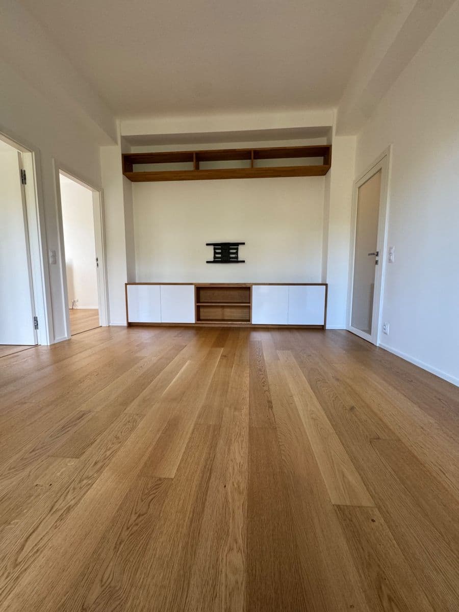 Prenájom bytu 3-izbový 78 m², Podolské nábřeží, Praha, Praha Prenájom bytu 3-izbový 78 m², Podolské nábřeží, Praha, Praha