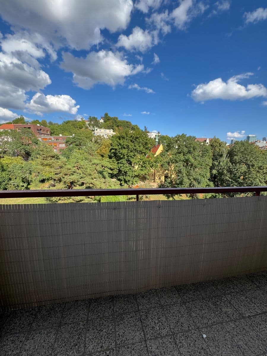 Prenájom bytu 3-izbový 78 m², Podolské nábřeží, Praha, Praha Prenájom bytu 3-izbový 78 m², Podolské nábřeží, Praha, Praha