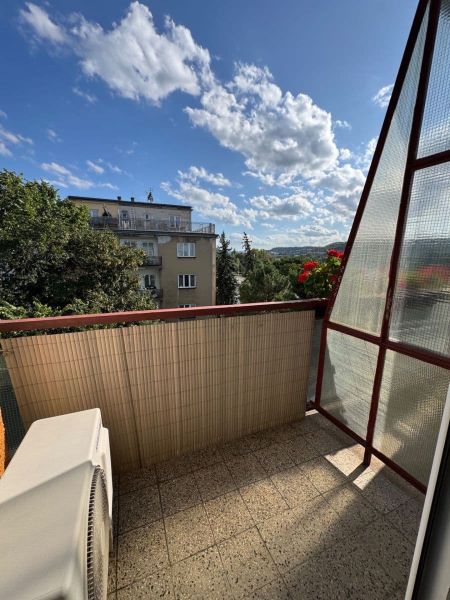 Prenájom bytu 3-izbový 78 m², Podolské nábřeží, Praha, Praha Prenájom bytu 3-izbový 78 m², Podolské nábřeží, Praha, Praha