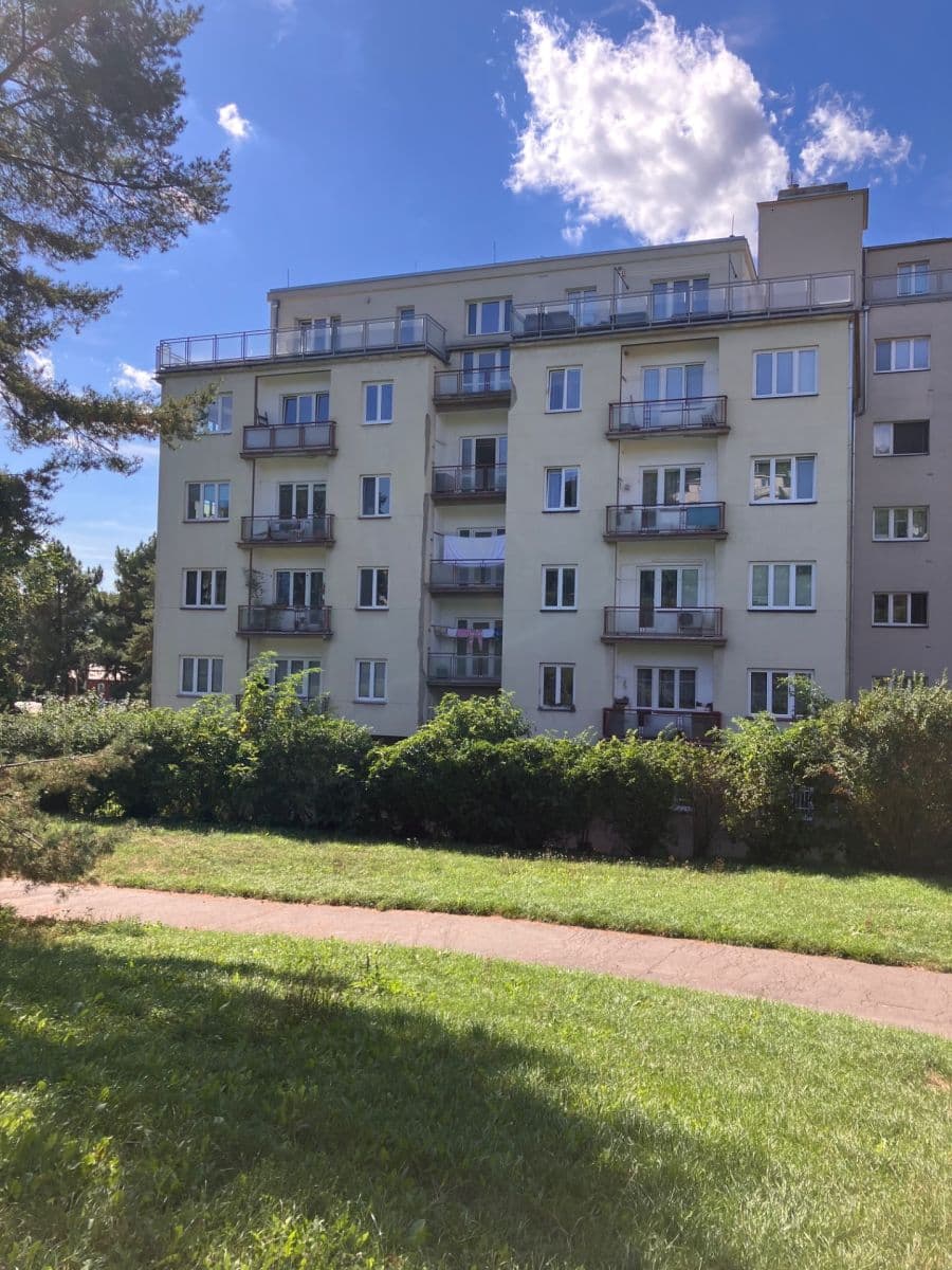 Prenájom bytu 3-izbový 78 m², Podolské nábřeží, Praha, Praha Prenájom bytu 3-izbový 78 m², Podolské nábřeží, Praha, Praha